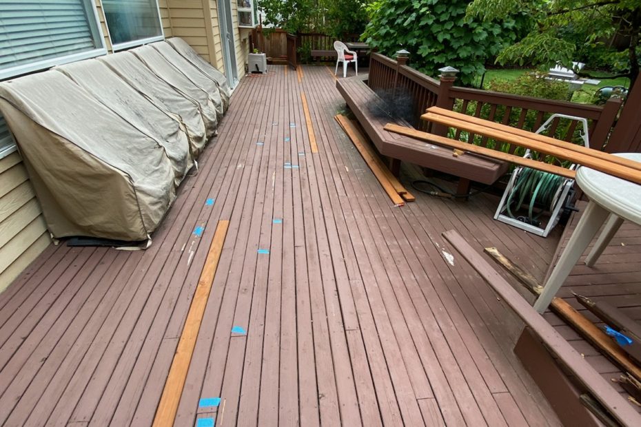 Replacing boards of the deck floor
