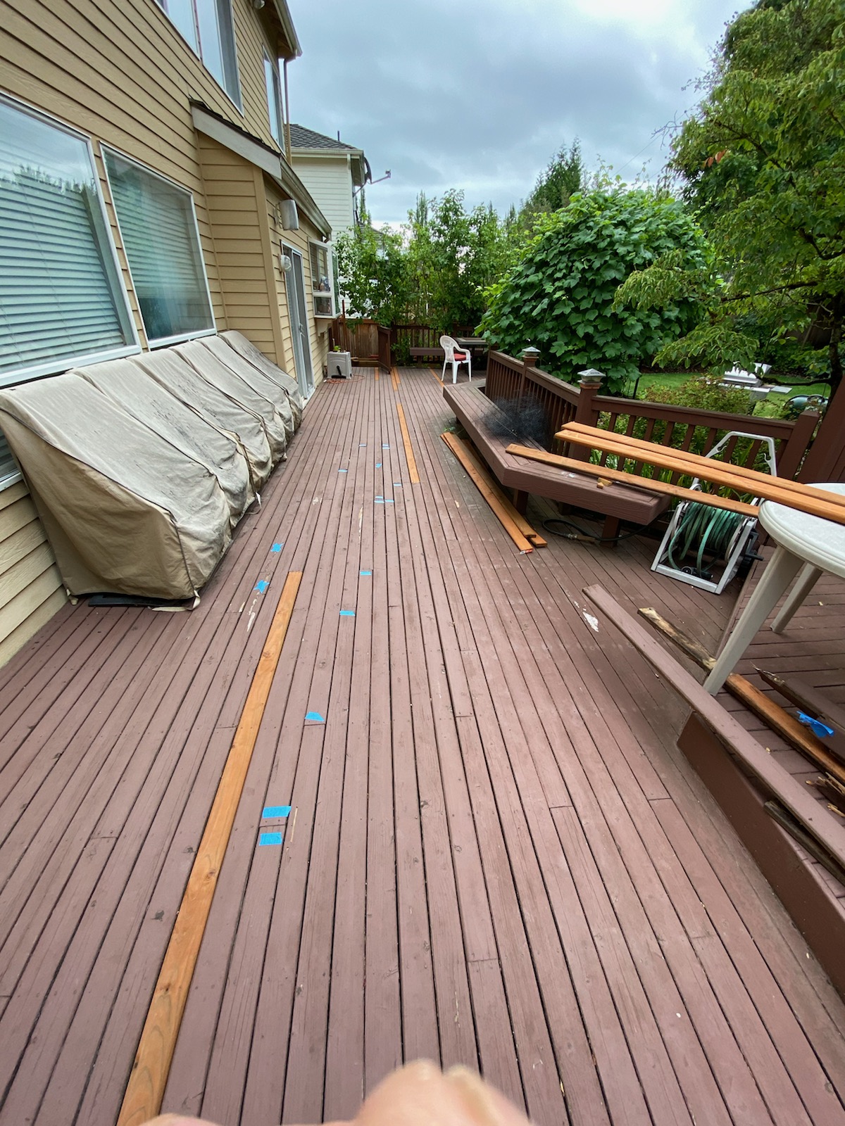 Replacing boards of the deck floor